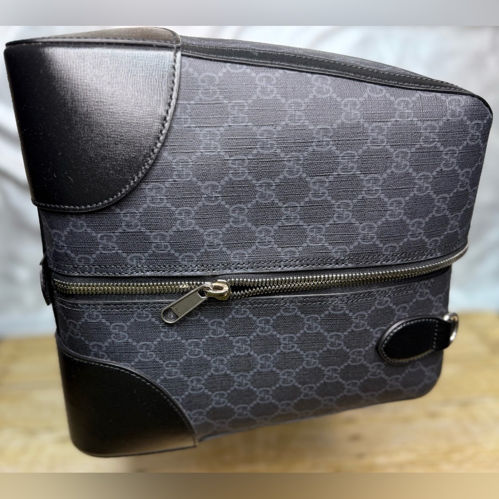 Gucci Gray and Black Monogram Briefcase. - Picture 5 of 14